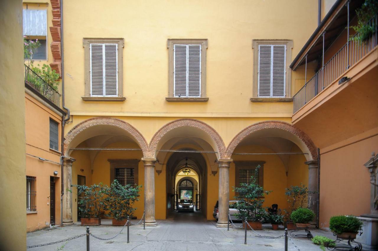 Andrea Luxury Apartments Strada Maggiore Studio 1 Bologna Buitenkant foto