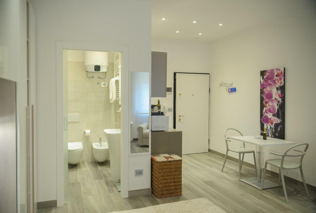 Andrea Luxury Apartments Strada Maggiore Studio 1 Bologna Buitenkant foto