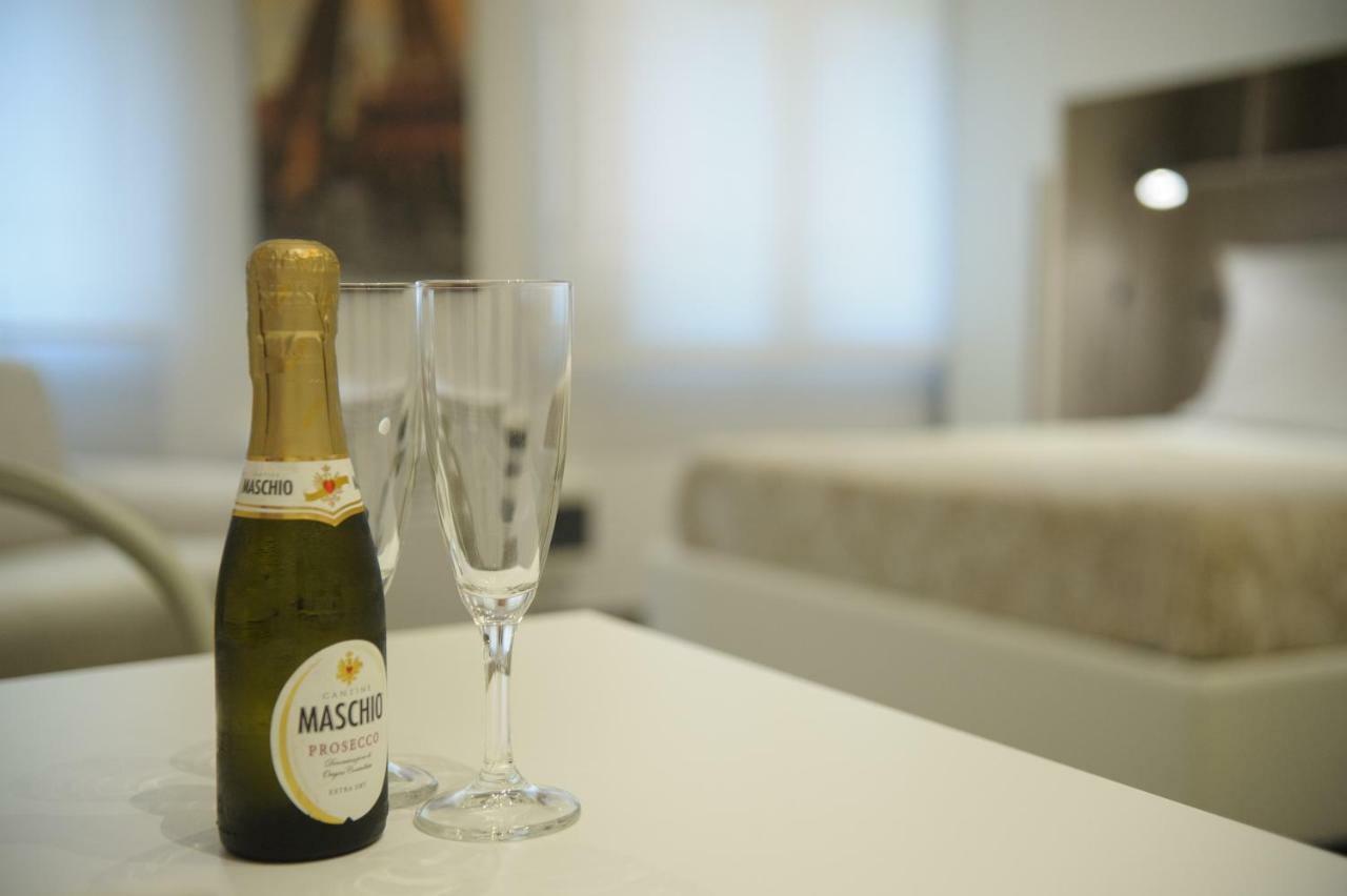 Andrea Luxury Apartments Strada Maggiore Studio 1 Bologna Buitenkant foto